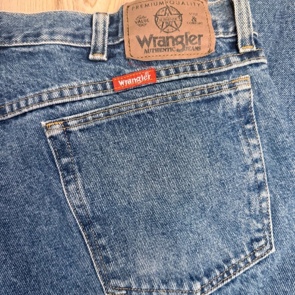Wrangler relaxed fit